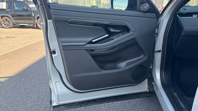 Land Rover Range Rover Evoque 2.0 D200 R-Dynamic SE 5dr Auto Diesel Hatchback